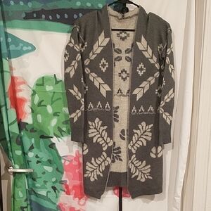 ⛵ 5$/15 Two Gray and Cream Cardigans